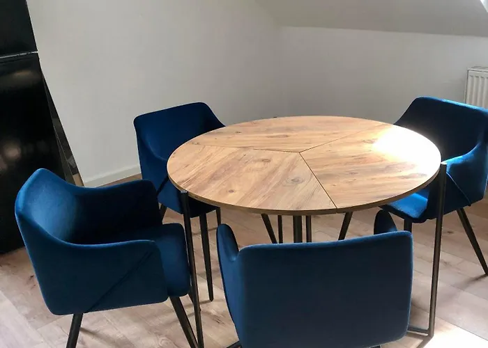 Suedeifel דירה *