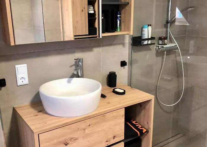 Suedeifel דירה *